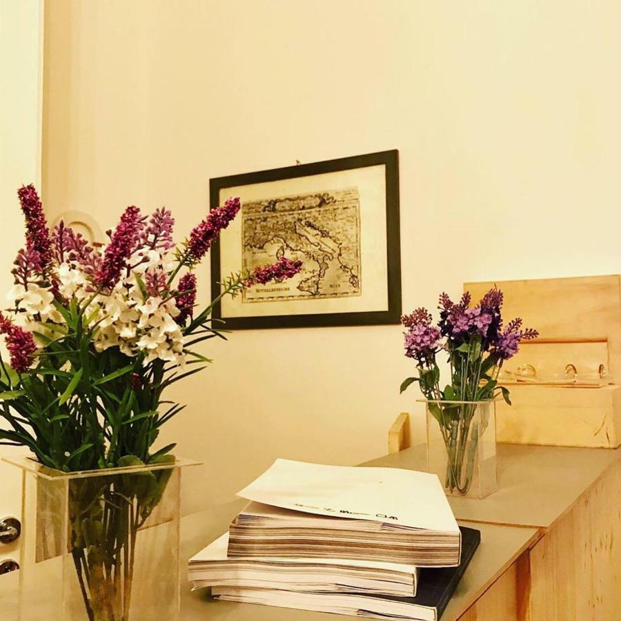 B&B Charme Centre-Ville Artistic & Literary Rooms Palermo Exterior foto