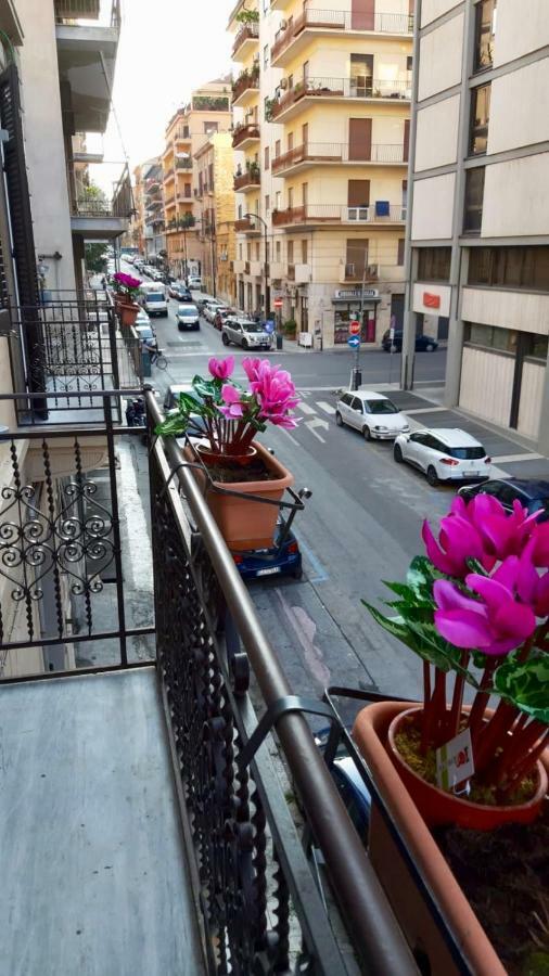 B&B Charme Centre-Ville Artistic & Literary Rooms Palermo Exterior foto